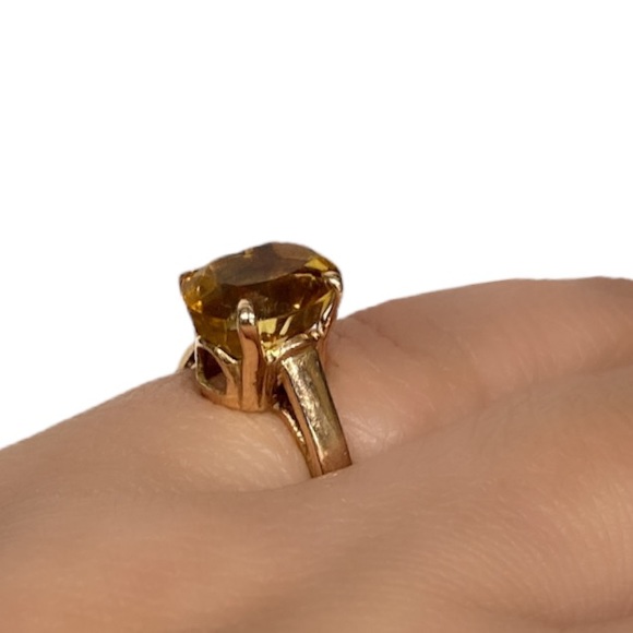 18K Yellow Gold Citrine Stone Ring but the reality it's a 14k - Picture 7 of 10